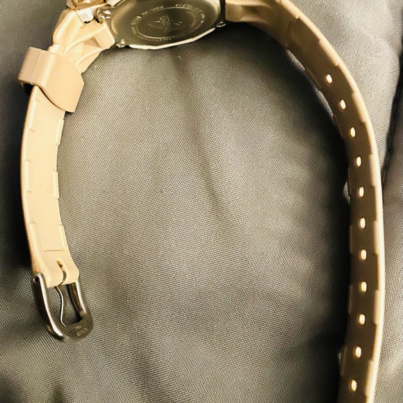 Casio Baby-G Metallic Watch - New Battery - Picture 4 of 5